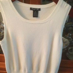 Knit sleeveless top